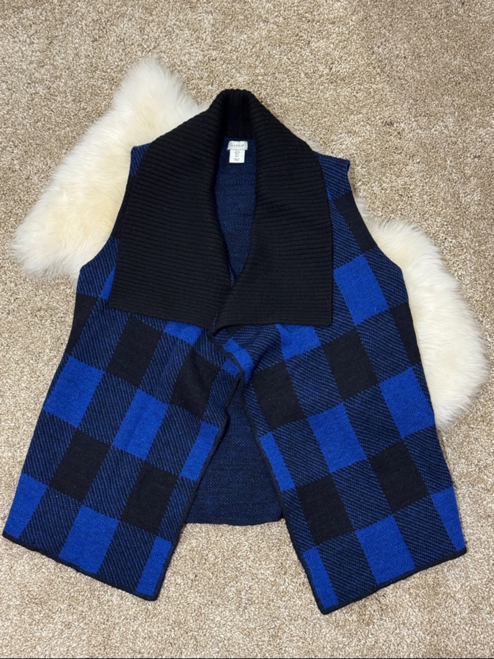 Aspen Women’s 100% Wool Blue Black Buffalo Plaid Shawl Collar Sweater Vest Sz S